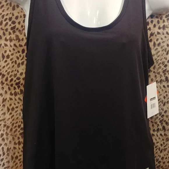 Marika nwt workout wear size medium - Picture 2 of 7